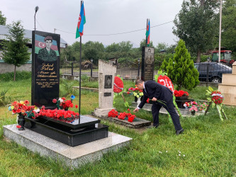 Oğuz Rayon İcra Hakimiyyətinin başçısı Cavid Əbdul-Qədirov “Şəhidlər Xiyabanını” ziyarət edib.