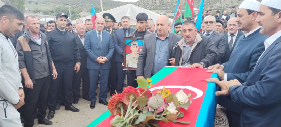 Şəhid Beydiyev Röyal Nəsib oğlu ilə vida mərasimi keçirildi