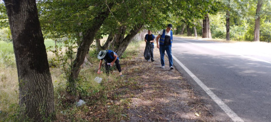 “Şəhərsalma və Memarlıq İli” çərçivəsində təmizlik aksiyası həyata keçirilib