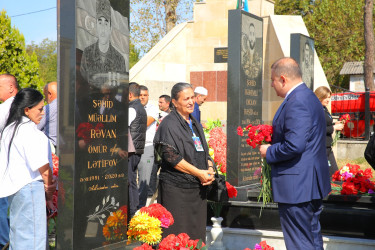 27 Sentyabr – Anım Günü Oğuz rayonunda dərin hüzn və ehtiram hissi ilə qeyd olunub