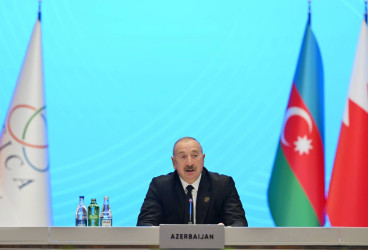 İlham Əliyev AQEM-in 7-ci Zirvə Toplantısında çıxış edib