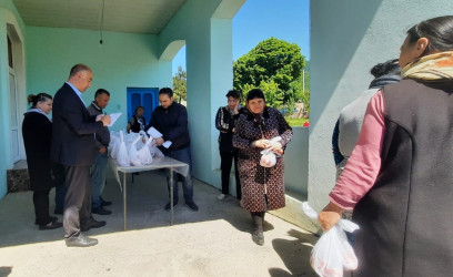Qurban bayramı münasibətilə qurban sovqatı təqdim olunub