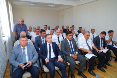 Oğuzda kənd təsərrüfatı, balıqçılıq və akvakultura məhsullarının istehsalı və emalı sahələrinin inkişafı üzrə Dövlət Proqramının icrası ilə bağlı yaradılmış Qərargahın iclası keçirilib