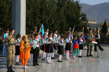 Oğuz rayonunda Dövlət Bayrağı Günü münasibətilə tədbir keçirilib
