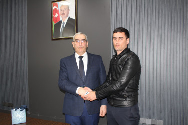 YAP Oğuz rayon təşkilatı Şəhid ailə üzvlərinə və Vətən Müharibəsi iştirakçısına üzvlük vəsiqələri təqdim olunub