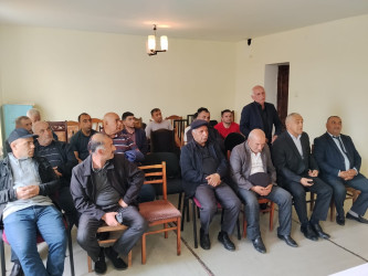 Kənd sakinləri ilə hüquqi yardım mövzusunda görüş keçirib