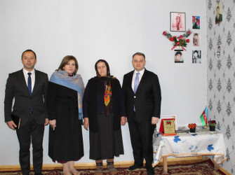 Filfili kəndində səyyar vətəndaş qəbulu keçirilib və şəhid ailəsi ziyarət edilib