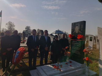 8 Noyabr-Zəfər Gününün beşinci ildönümü münasibətilə Oğuzda şəhid məzarları ziyarət edilib