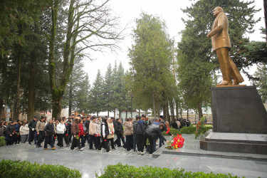 Ulu Öndər Heydər Əliyevin əziz xatirəsi Oğuzda böyük ehtiramla anıldı