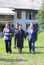 Oğuz Rayon İcra Hakimiyyətinin başçısı Cavid Əbdul-Qədirov şəhid İlyazov Tehran Fərrux oğlunun, Mustafayev Rasim Ərzuman oğlunun, Lətifov Rəvan Ömür oğlunun, Atakişiyev Kamil Araz oğlunun, İsazadə Səfa Əmirxan oğlunun ailələrini ziyarət etmişdir.