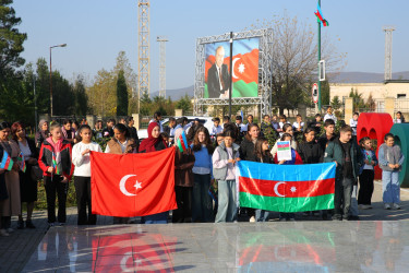 Oğuz rayonunda Dövlət Bayrağı Günü münasibətilə tədbir keçirilib