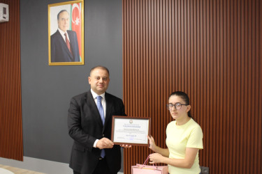Oğuzda yüksək nəticə göstərən məzunlarla görüş keçirilib