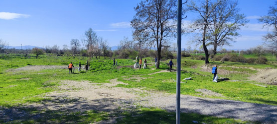 Oğuz rayonunda “Şəhərsalma və Memarlıq İli” çərçivəsində təmizlik aksiyaları davam edir