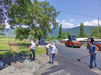 Calut kəndinin avtomobil yollarının əsaslı təmir işlərinə başlanılmışdır