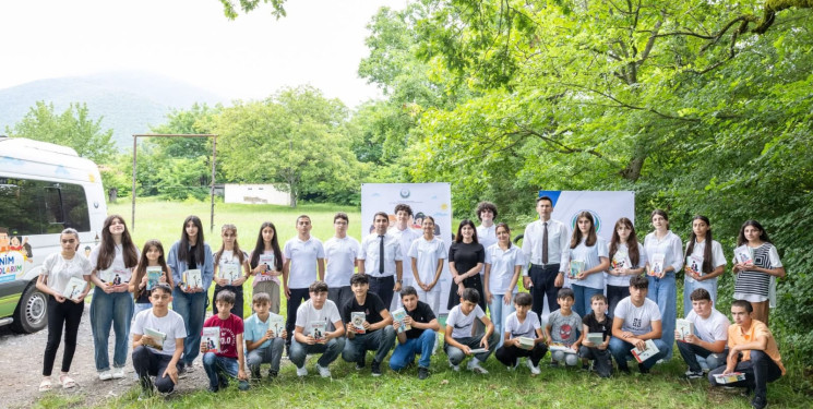 “Mənim hüquqlarım” təşviqat avtobusu layihəsi çərçivəsində maarifləndirici təlimlər keçirilib