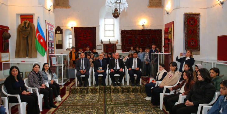 Oğuzda Beynəlxalq Abidələr və Tarixi Yerlər Günü münasibətilə tədbir keçirilib