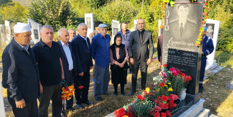 27 sentyabr – Anım Günü münasibətilə şəhid məzarları ziyarət edilib
