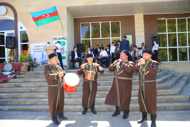 Oğuzda “Gənc Sənətkarlar Sərgisi” keçirilib