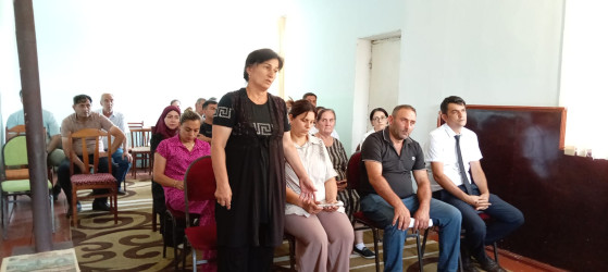 Kənd sakinləri ilə hüquqi yardım mövzusunda növbəti görüş keçirib
