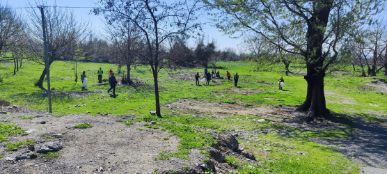 Oğuz rayonunda “Şəhərsalma və Memarlıq İli” çərçivəsində təmizlik aksiyaları davam edir