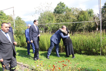 Oğuz Rayon İcra Hakimiyyətinin başçısı Cavid Əbdul-Qədirov şəhid İlyazov Tehran Fərrux oğlunun, Mustafayev Rasim Ərzuman oğlunun, Lətifov Rəvan Ömür oğlunun, Atakişiyev Kamil Araz oğlunun, İsazadə Səfa Əmirxan oğlunun ailələrini ziyarət etmişdir.